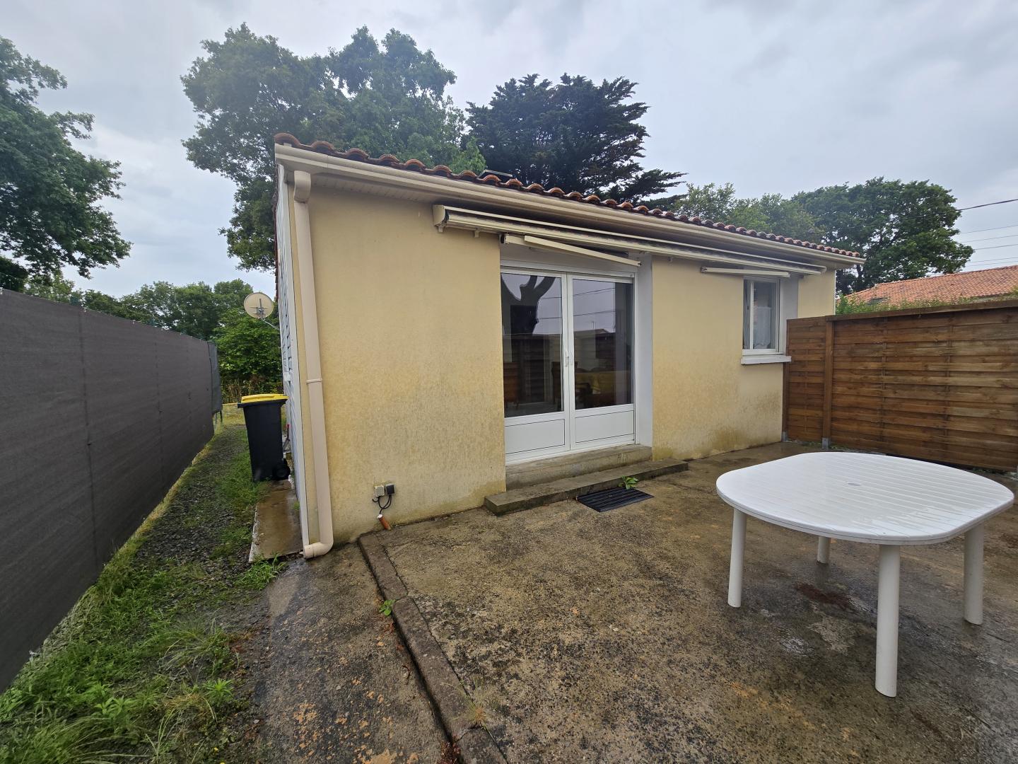 Maison — réf 987
